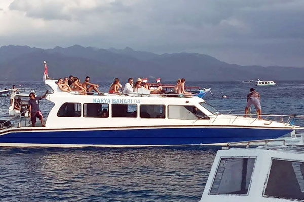 Fast-Boat-Karya-Bahari-2