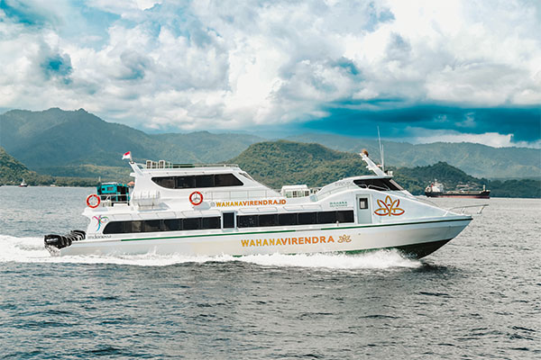 Fast-Boat-Wahana-Virendra-1