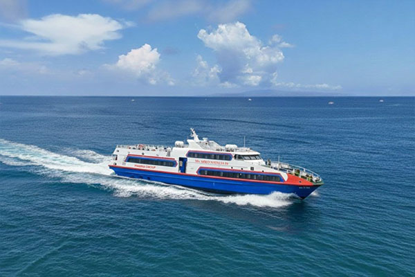 fast-boat-Miko-Natalia-1